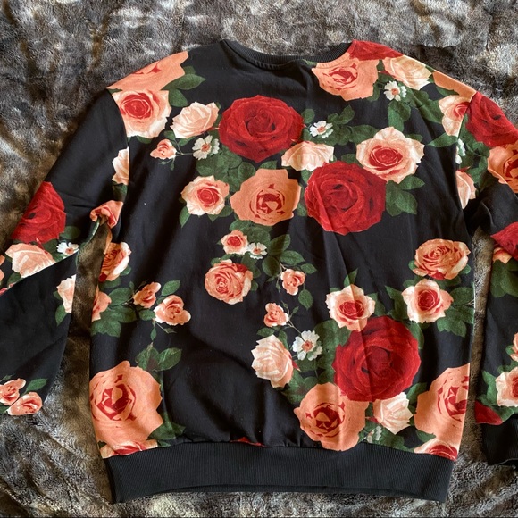 Floral Pullover Sweater - Picture 6 of 7